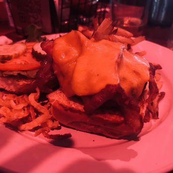 Poe's Tavern - Pit & Pendulum ($17.75; 1/2 lb applewood bacon & cheddar cheese burger w/ fries) very good - Bars Near Me - Sullivan's Island, South Carolina Poe's Tavern - Pit & Pendulum ($17.75; 1/2 lb applewood bacon & cheddar cheese burger w/ fries) very good - Bars Near Me - Sullivan's Island, South Carolina