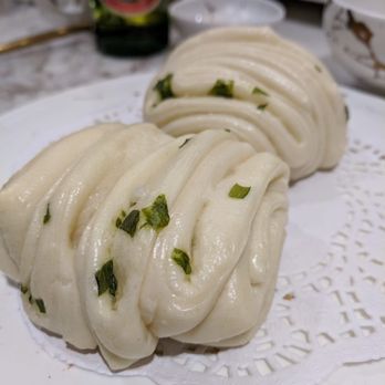 Gou Bu Li - Bao with green onion - Chinese Near Me - Toronto, Ontario Gou Bu Li - Bao with green onion - Chinese Near Me - Toronto, Ontario