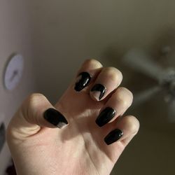 The Nail Lounge