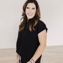 Glo Mobile Tanning - Hi, I am Whitney, the owner of Glo Mobile. I am an educator for Norvell and have been spray tanning since 2014.