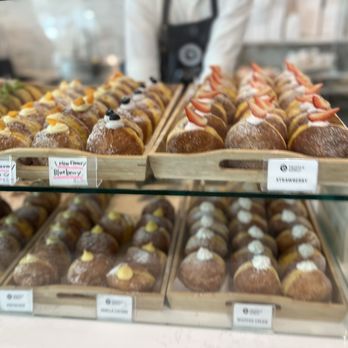Truffle Donut - Donuts on display - Donuts Near Me - Vancouver, British Columbia Truffle Donut - Donuts on display - Donuts Near Me - Vancouver, British Columbia