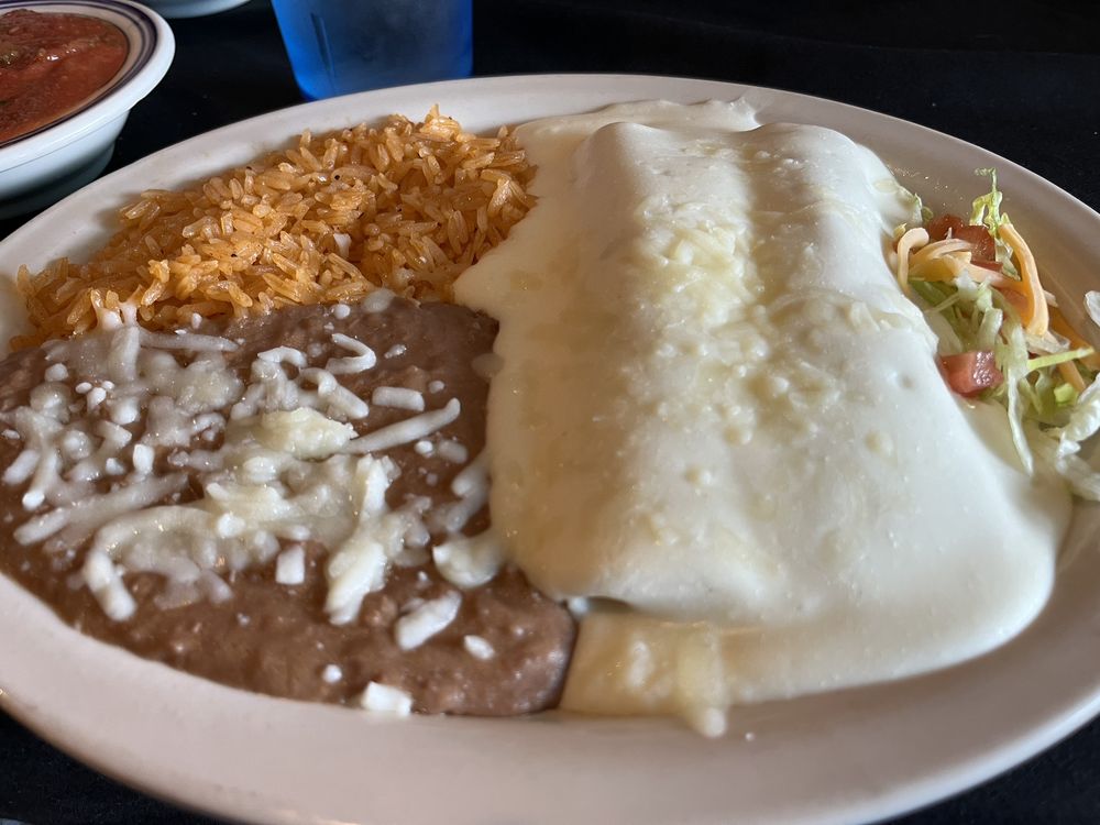 La Familia Mexican Restaurant
