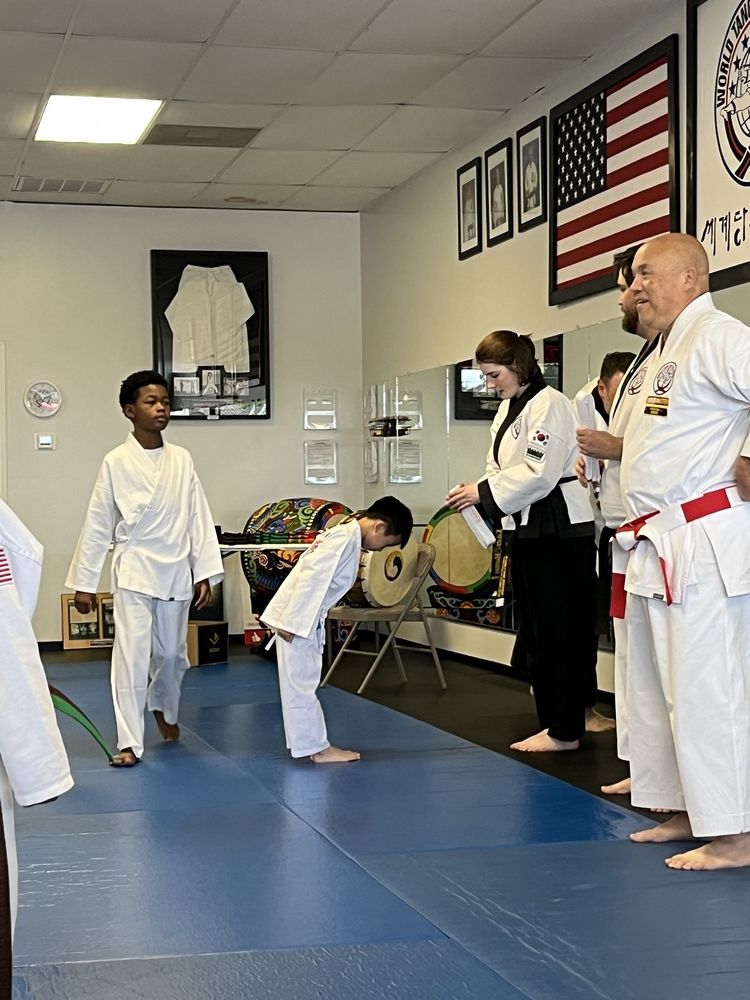 Karate Masters Logo