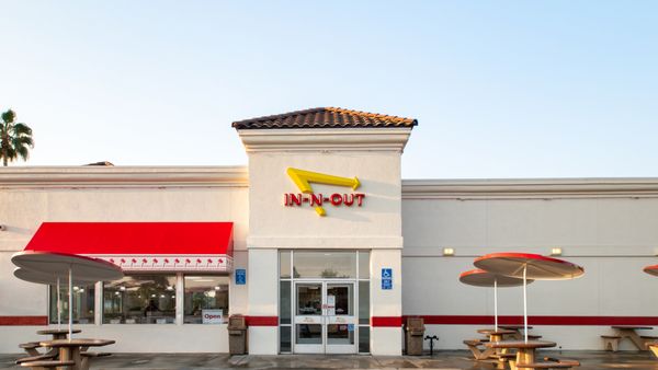 In-N-Out Burger by null