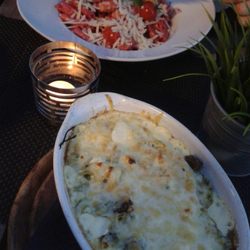 Kontraste - Abendessen auf der Terrasse