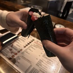 tuna hand roll tuna hand roll