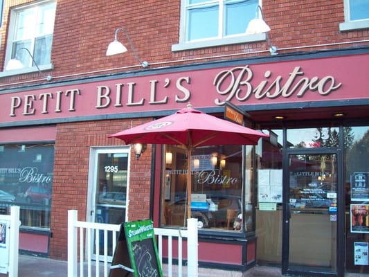 Petit Bill's Bistro by null