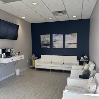 EJM Dental Studio - Front Lounge Area - General Dentistry Near Me - Columbia, Maryland EJM Dental Studio - Front Lounge Area - General Dentistry Near Me - Columbia, Maryland