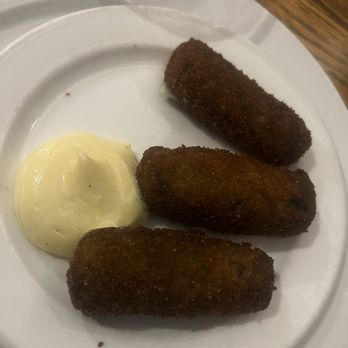 La Cuchara - Spinach and Gruyère croquettes with aioli - Basque Near Me - Baltimore, Maryland La Cuchara - Spinach and Gruyère croquettes with aioli - Basque Near Me - Baltimore, Maryland