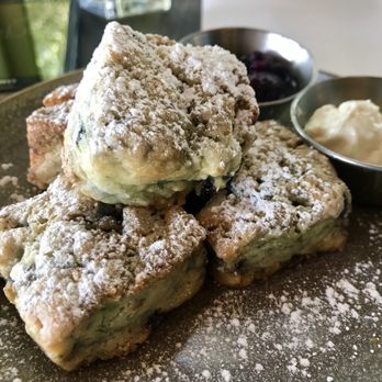Drake Devonshire - Scones - Hotels Near Me - Wellington, Ontario