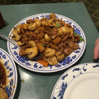 Mandarin King - Mushroom beef - Chinese Near Me - Northridge, California Mandarin King - Mushroom beef - Chinese Near Me - Northridge, California