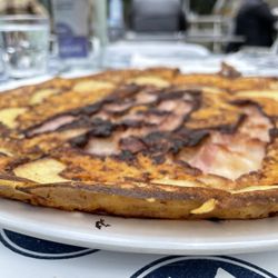 PANCAKES Amsterdam - Showing how thin the Dutch pancakes are