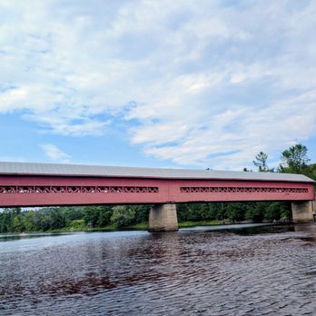 Wakefield Covered Bridge - Boat View - Landmarks & Historical Buildings Near Me - Wakefield, Quebec Wakefield Covered Bridge - Boat View - Landmarks & Historical Buildings Near Me - Wakefield, Quebec