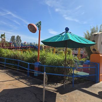 Slinky Dog Dash - Amusement Parks Near Me - Kissimmee, Florida