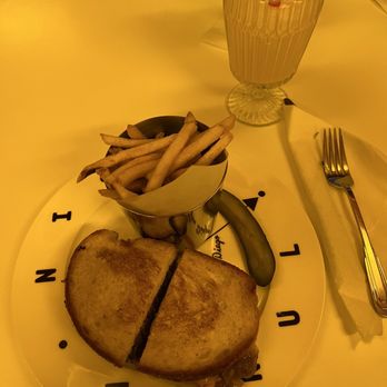 Beginner's Diner - Patty melt with Fries & Strawberry boozy milkshake - Diners Near Me - San Diego, California Beginner's Diner - Patty melt with Fries & Strawberry boozy milkshake - Diners Near Me - San Diego, California