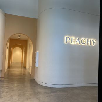 Peachy - Clean and welcoming lobby - Skin Care Near Me - New York, New York