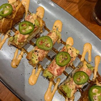 Lazy Dog Restaurant & Bar - Spicy Tuna Crispy Rice - New American Near Me - Plano, Texas
