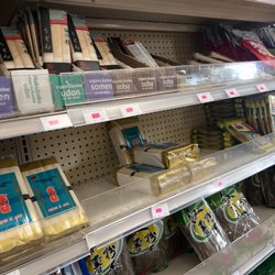 Hong Phat Market - Great ramen, udon and dry noodles