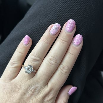 Sofi's Nail Art - Gel mani 3 weeks later - Nail Salons Near Me - Brooklyn, New York Sofi's Nail Art - Gel mani 3 weeks later - Nail Salons Near Me - Brooklyn, New York