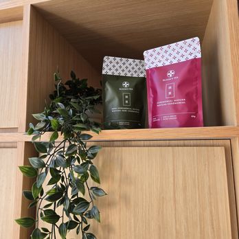 Bloom - Cafes Near Me - Toronto, Ontario