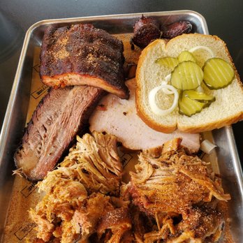 HoneyFire BBQ - The SheBang - Barbeque Near Me - Nashville, Tennessee