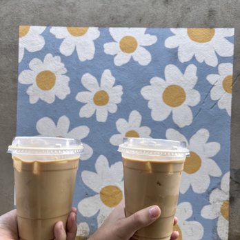 Etiquette Coffee - Oat Vanilla Latte - Coffee & Tea Near Me - Los Angeles, California