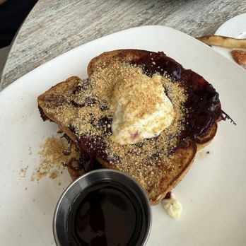 JB's on the Beach - French Toast w/blueberry compote - Seafood Near Me - Deerfield Beach, Florida