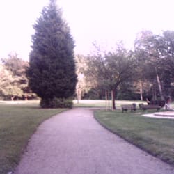 Carl von Weinberg Park