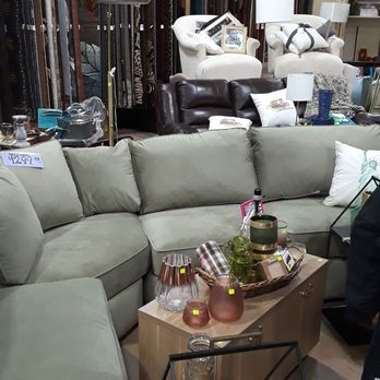 Discounts Plus - clothing. And large area rugs. - Discount Store Near Me - Gresham, Oregon