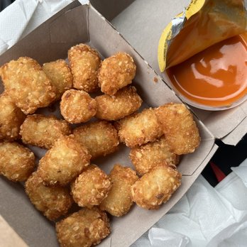 GetGo - Large tots with Buffalo sauce - Convenience Stores Near Me - Beaver Falls, Pennsylvania