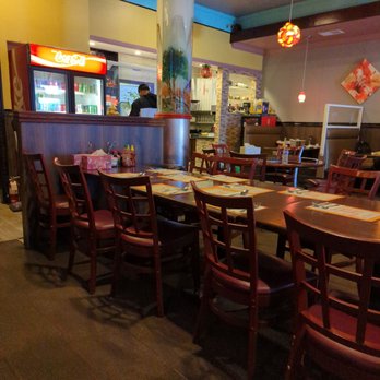 Mayflower Chinese Cuisine - Inside the restaurant - Chinese Near Me - Chandler, Arizona