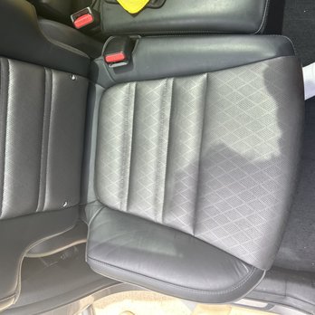 Doms Mobile Detailing - Interior of a recently done Kia
(After) - Auto Detailing Near Me Doms Mobile Detailing - Interior of a recently done Kia
(After) - Auto Detailing Near Me