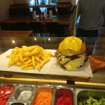 Q Burger - Burgers Near Me - Berlin, BE Q Burger - Burgers Near Me - Berlin, BE