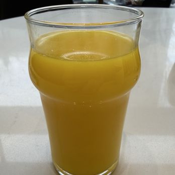 ROSÉLYS RESTAURANT - Fresh squeezed - Bistros Near Me - Montreal, Quebec ROSÉLYS RESTAURANT - Fresh squeezed - Bistros Near Me - Montreal, Quebec
