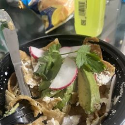 Chilaquiles that came without salsa... so just chips ? Chilaquiles that came without salsa... so just chips ?