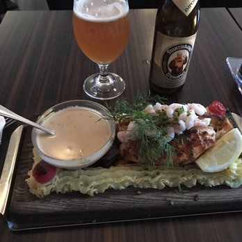 Café Le perr - Italian Near Me - Kastrup, 84