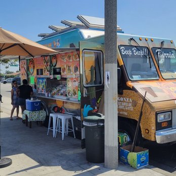 Birria El Super Pepe - a food truck parked on the side of the road - Food Trucks Near Me - La Puente, California Birria El Super Pepe - a food truck parked on the side of the road - Food Trucks Near Me - La Puente, California
