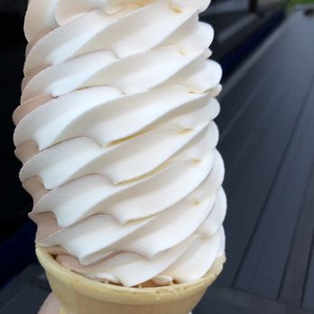 Dari Delite - Large twist - Ice Cream & Frozen Yogurt Near Me - Crest Hill, Illinois Dari Delite - Large twist - Ice Cream & Frozen Yogurt Near Me - Crest Hill, Illinois
