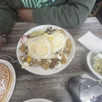 Biscuits & Gravy Cafe - Green Chilaquiles Verdes - Breakfast & Brunch Near Me - West Chicago, Illinois Biscuits & Gravy Cafe - Green Chilaquiles Verdes - Breakfast & Brunch Near Me - West Chicago, Illinois