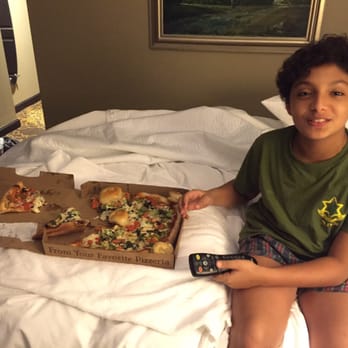 Gitto's Pizza - Hot pizza take out. - Pizza Near Me - Orlando, Florida Gitto's Pizza - Hot pizza take out. - Pizza Near Me - Orlando, Florida