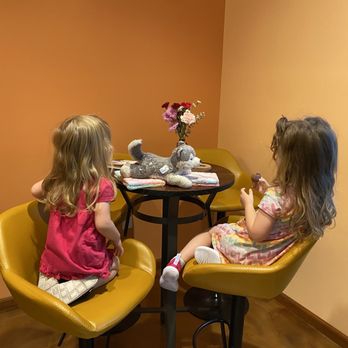 Momentto Coffee - Great seating with lovely flowers to behold - Coffee & Tea Near Me - Chandler, Arizona