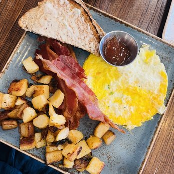 First Watch - Traditional brekkie - Cafes Near Me - Phoenix, Arizona