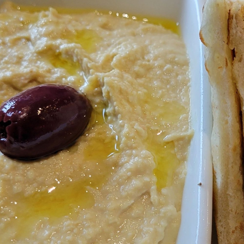 Plaka Grill - Hummus and pita - Greek Near Me - Vienna, Virginia