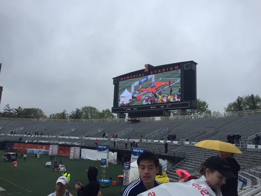 Christie Clinic Illinois Marathon