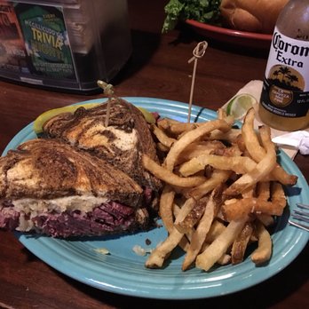 McGillicuddy's - Sports Bars Near Me - New Paltz, New York