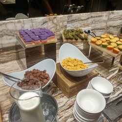The Q Kitchen - Yess filipino sweets