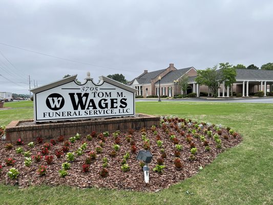 TOM M WAGES FUNERAL SERVICE - Updated May 2026 - 17 Photos - 3705
