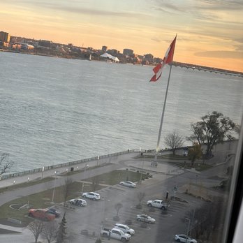 Best Western Plus Waterfront Hotel - Hotels Near Me - Windsor, Ontario Best Western Plus Waterfront Hotel - Hotels Near Me - Windsor, Ontario