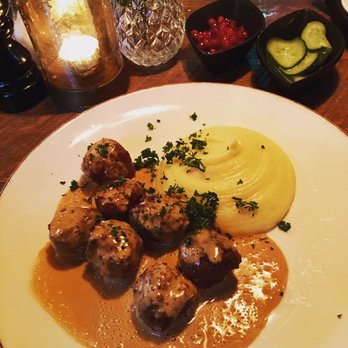 Ebenist - Meatballs with mashed potatoes - Wine Bars Near Me - Stockholm, Alberta