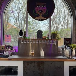 Vine Street Brewing - Bar